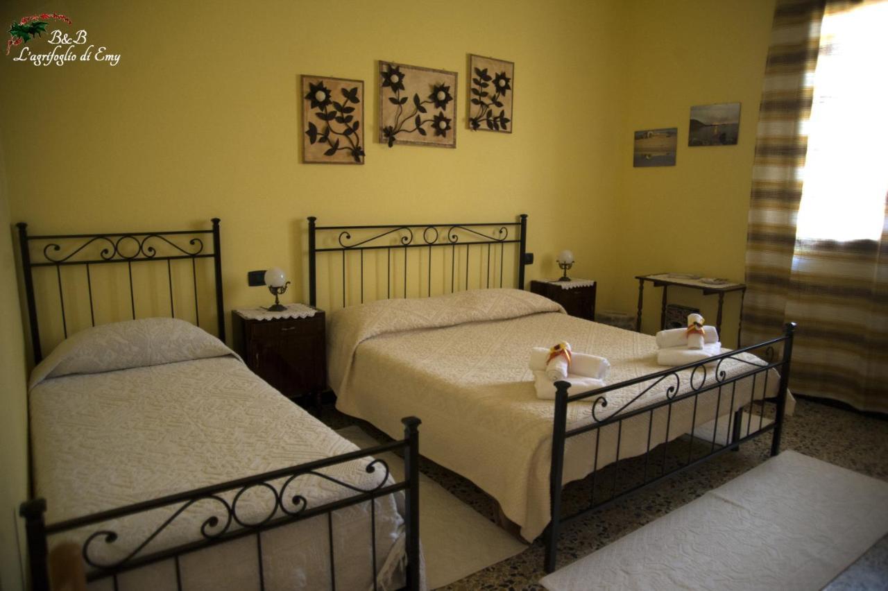 L'Agrifoglio Di Emy Bed and Breakfast Guspini Eksteriør billede