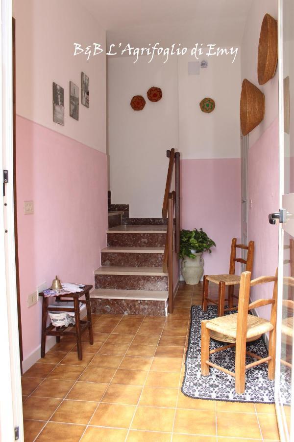 L'Agrifoglio Di Emy Bed and Breakfast Guspini Eksteriør billede
