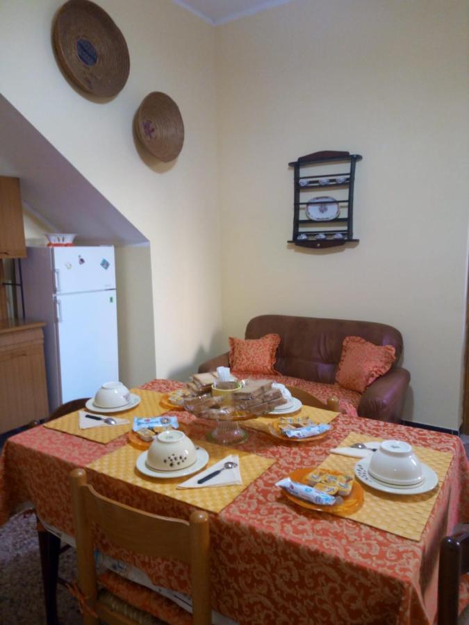 L'Agrifoglio Di Emy Bed and Breakfast Guspini Eksteriør billede